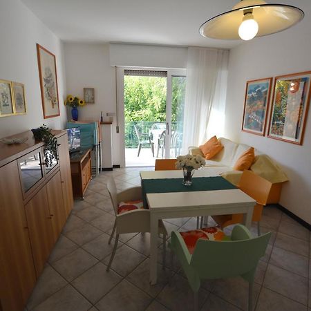 Lignano Pineta Nice Flat Линьяно-Саббьядоро Экстерьер фото