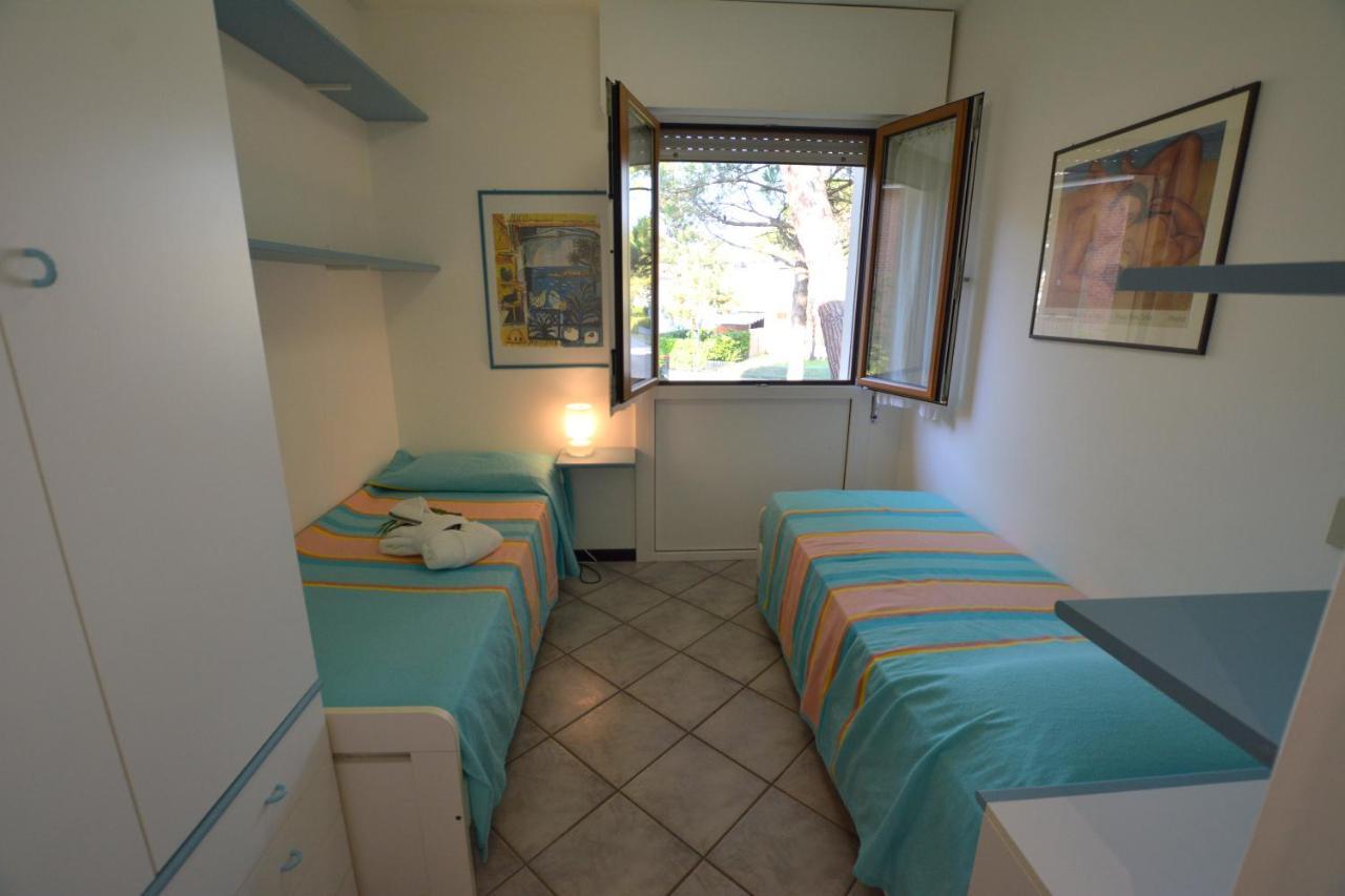 Lignano Pineta Nice Flat Линьяно-Саббьядоро Экстерьер фото