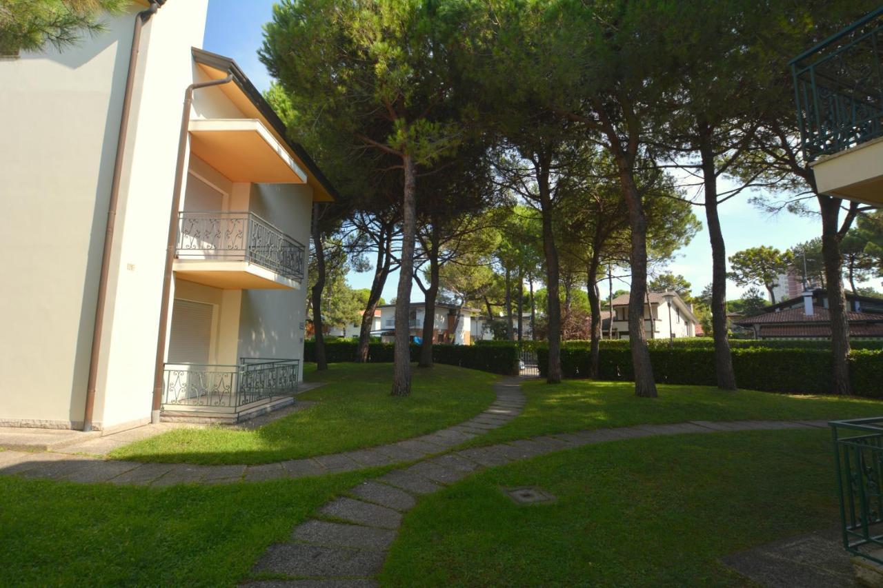 Lignano Pineta Nice Flat Линьяно-Саббьядоро Экстерьер фото
